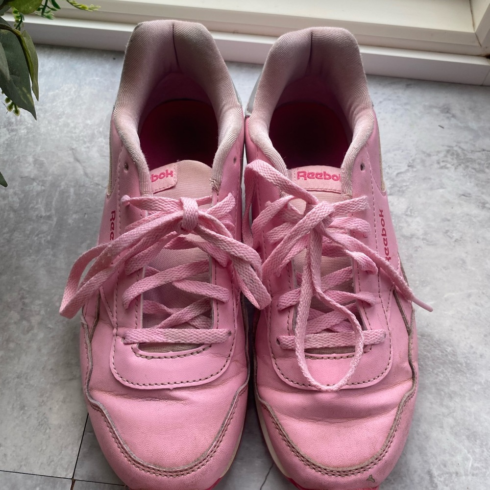 Girls Reebok shoes - Picture 3 of 4